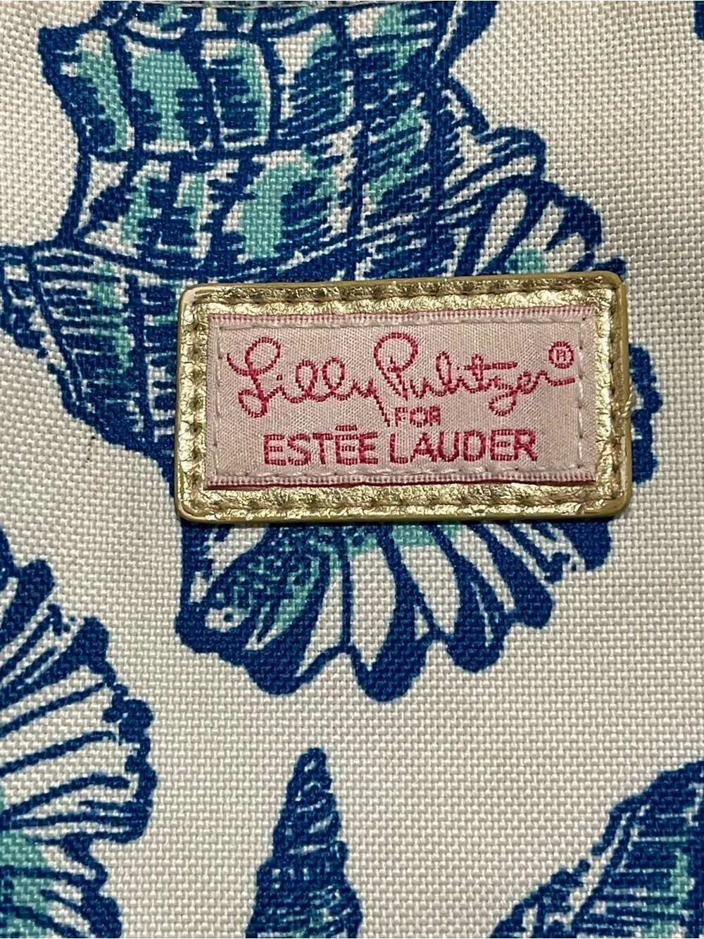 Lilly Pulitzer for Estee Lauder Tote Bag White Turquoise Blue Shell Print Lined